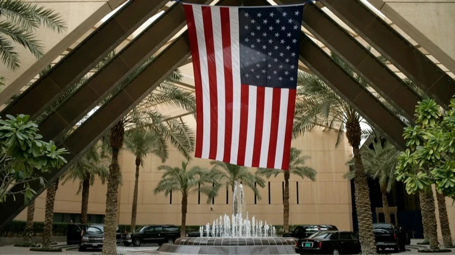 США почали евакуацію посольства в Кувейті – ЗМІ