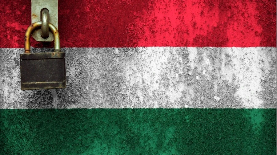 Сибіга: Угорщина захопила в заручники сімох співробітників “Ощадбанку” і викрала гроші