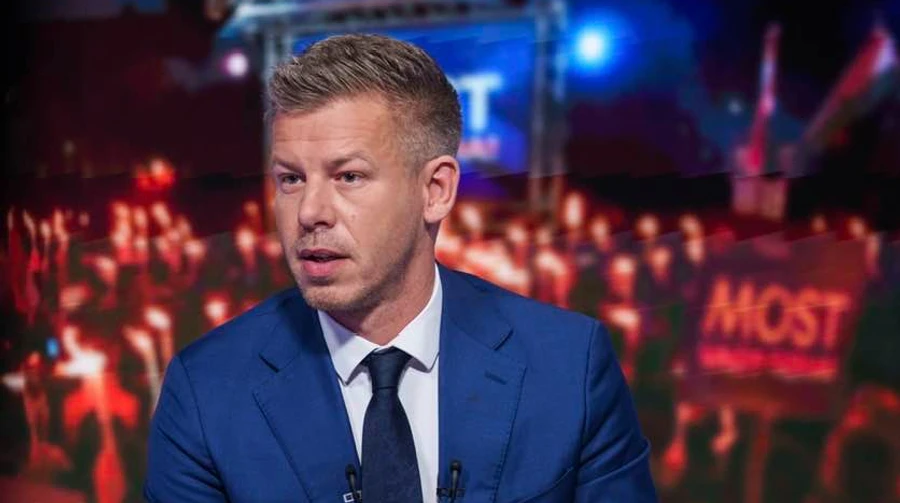 Мадяр про захоплення грошей 