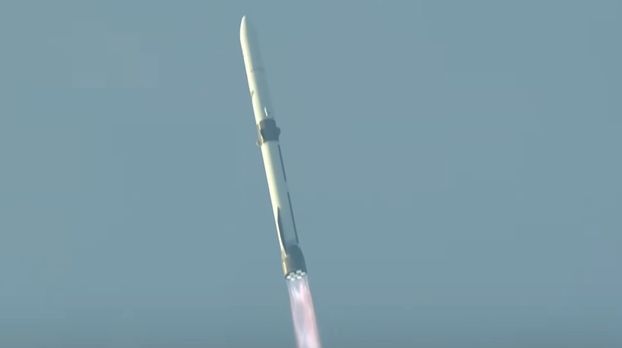 Новий етап у конкуренції зі SpaceX Маска: Blue Origin Безоса вперше повторно запустила ракету New Glenn