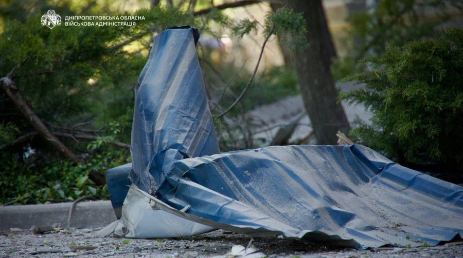 Окупанти гатили по Дніпропетровщині – пошкодили пожежний підрозділ та інфраструктуру