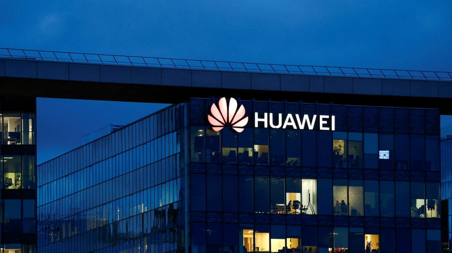 Huawei заявила про технологічний прорив у розробці чипів, попри санкції США