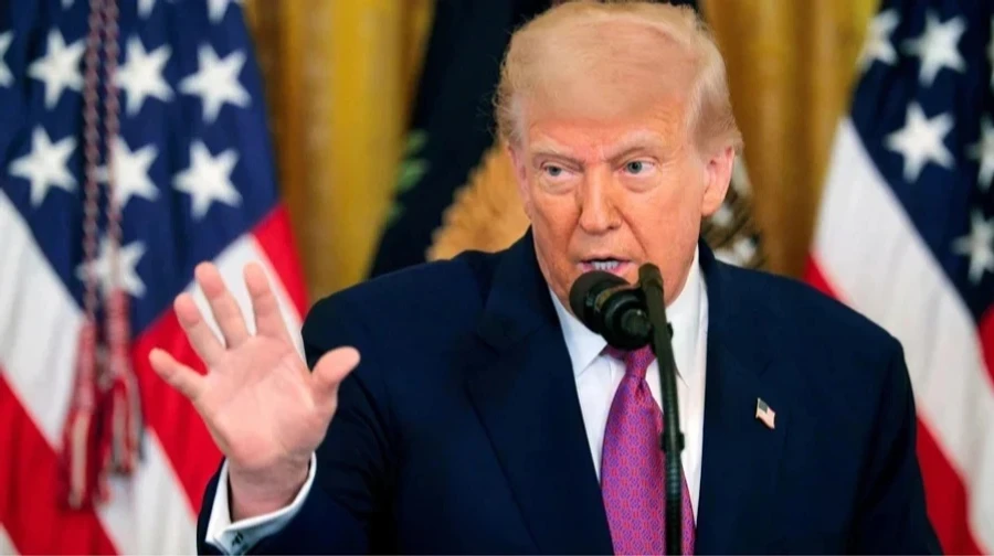 Трамп зробив заяву про мита в Ормузькій протоці