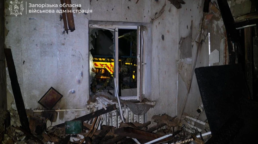 Ворог атакував дронами Запоріжжя: є поранений, зруйнований будинок
