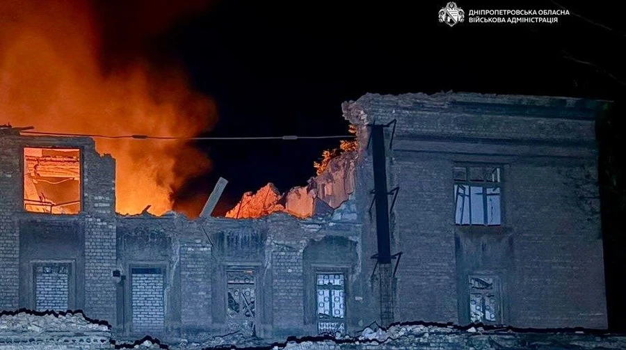 Росіяни поранили у Дніпрі людину і зруйнували приміщення коледжу
