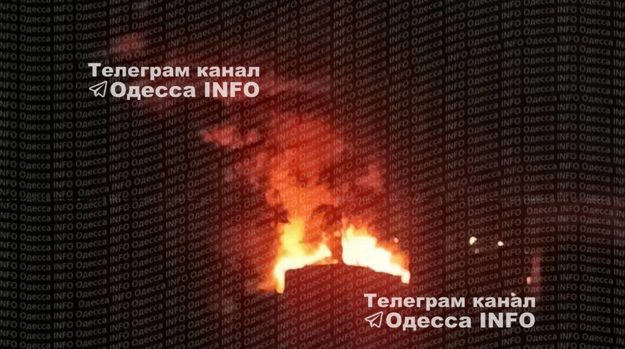 В Одесі дрон влучив у багатоповерхівку