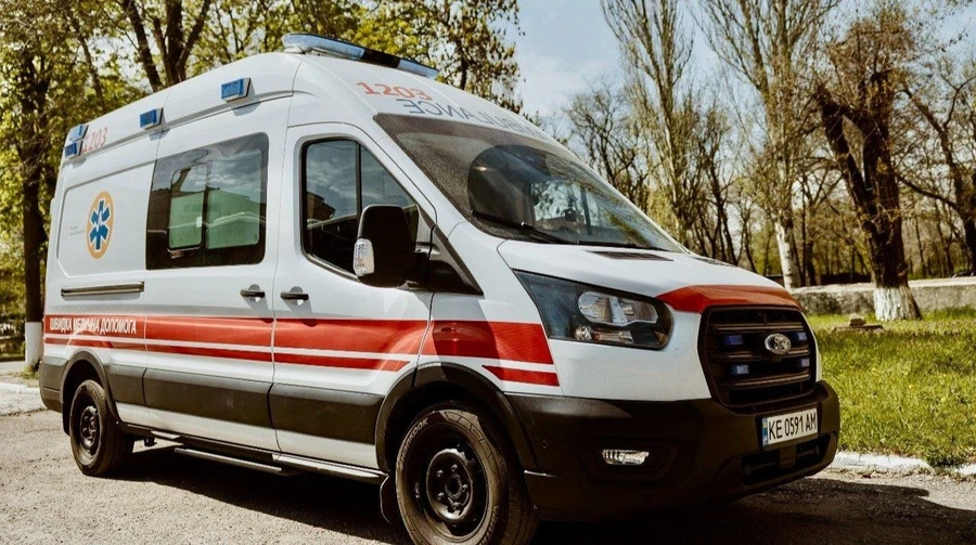 Росіяни зранку атакували магазин та авто в Херсоні: 4 поранених