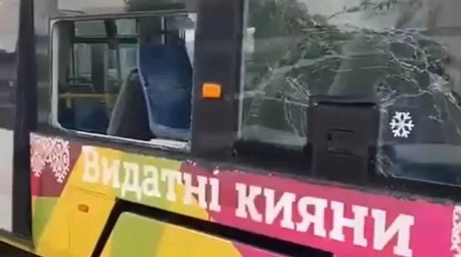 У Києві через російський обстріл пошкоджені 42 трамвайні вагони PESA