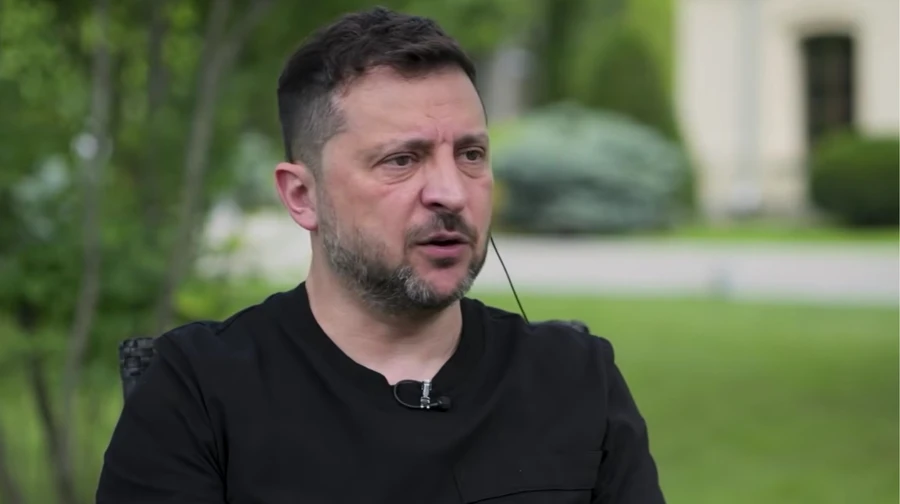 Далекобійні удари – це “не справа однієї людини” – Зеленський
