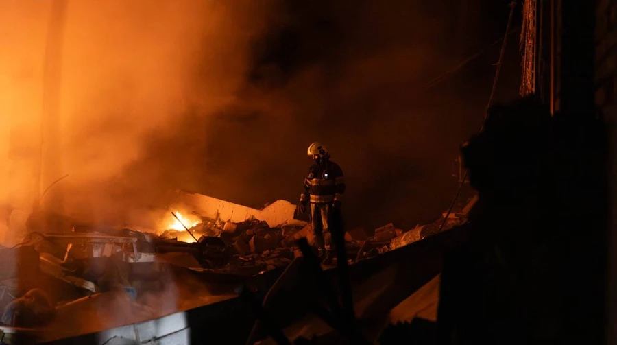 Унаслідок російського балістичного удару по Києву постраждала людина