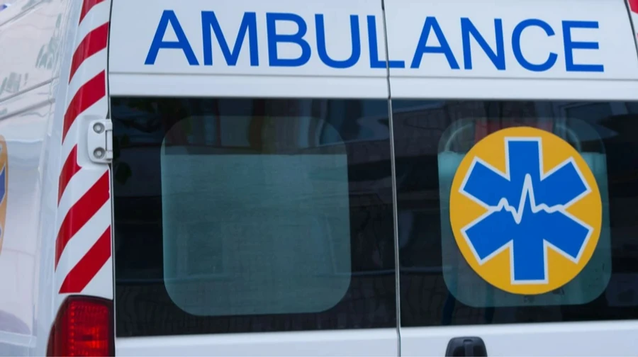 У Києві авто впало з мосту: загинув водій