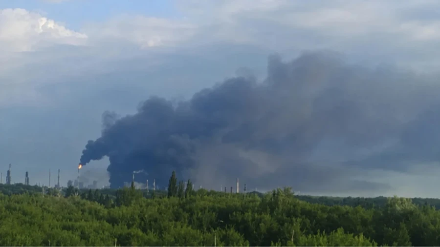 У РФ поскаржились на масштабну атаку дронів на 12 регіонів