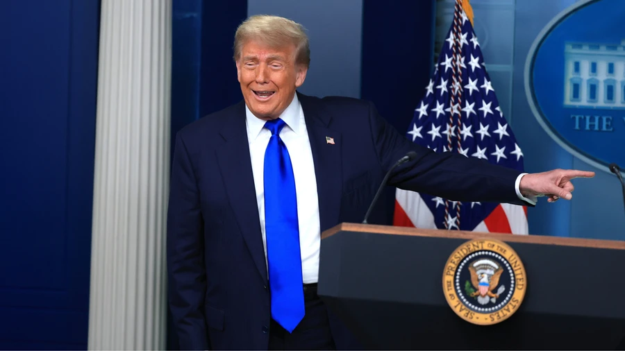Дональд Трамп питав голову Google про перейменування Атлантичного океану на Океан Трампа, але отримав відмову