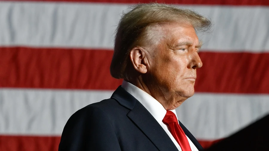 Суд заборонив показ рекламних роликів Трампа за кошти платників податків